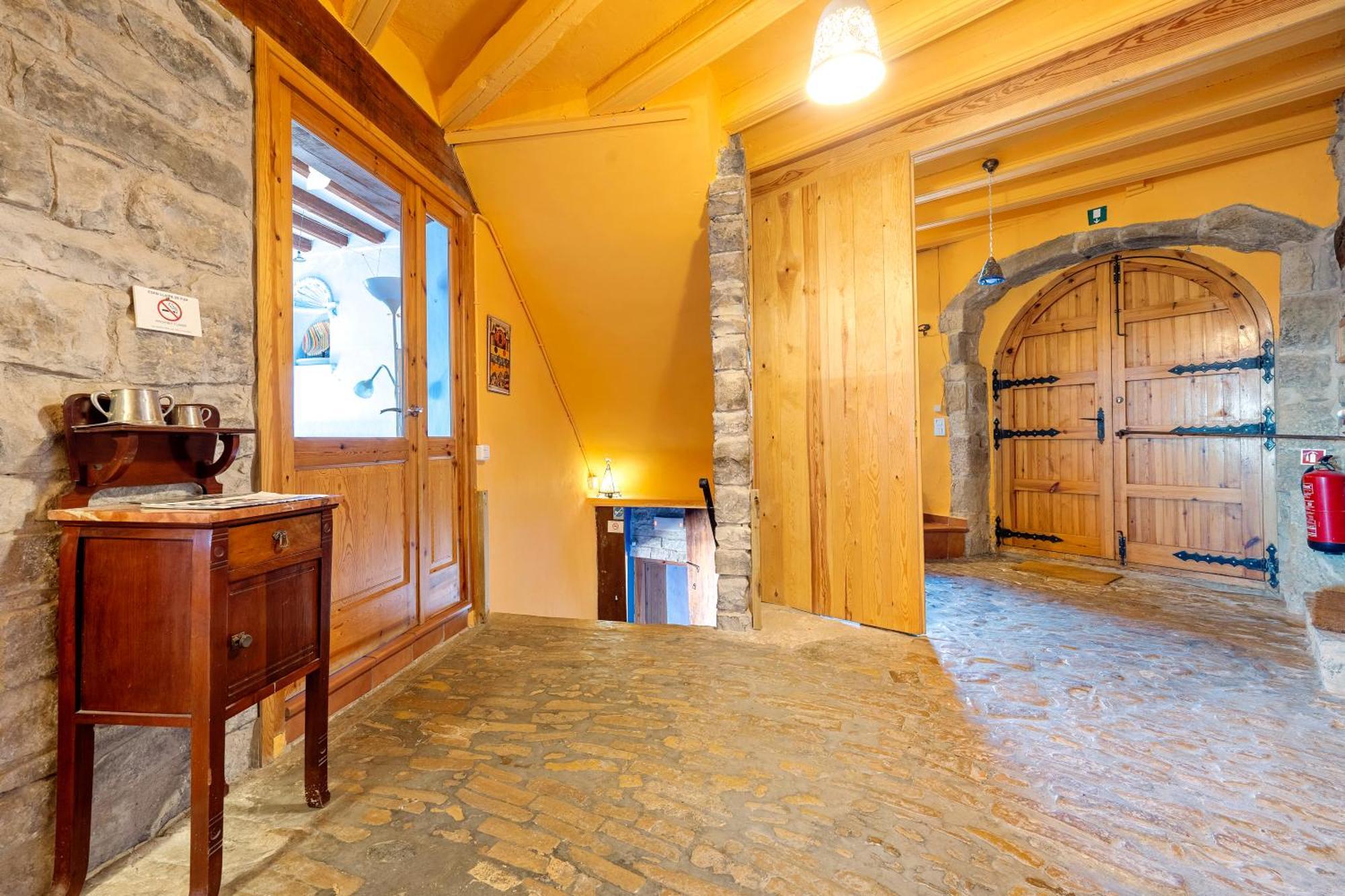 Can Gasol Turisme Rural Guialmons Exteriör bild